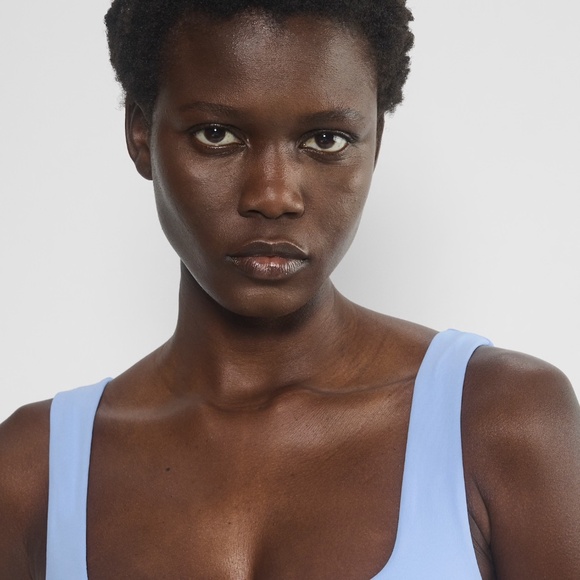 Aritzia Babaton Contour Square Neck Double Lined Bodysuit in Baby Blue size XS - Picture 3 of 13